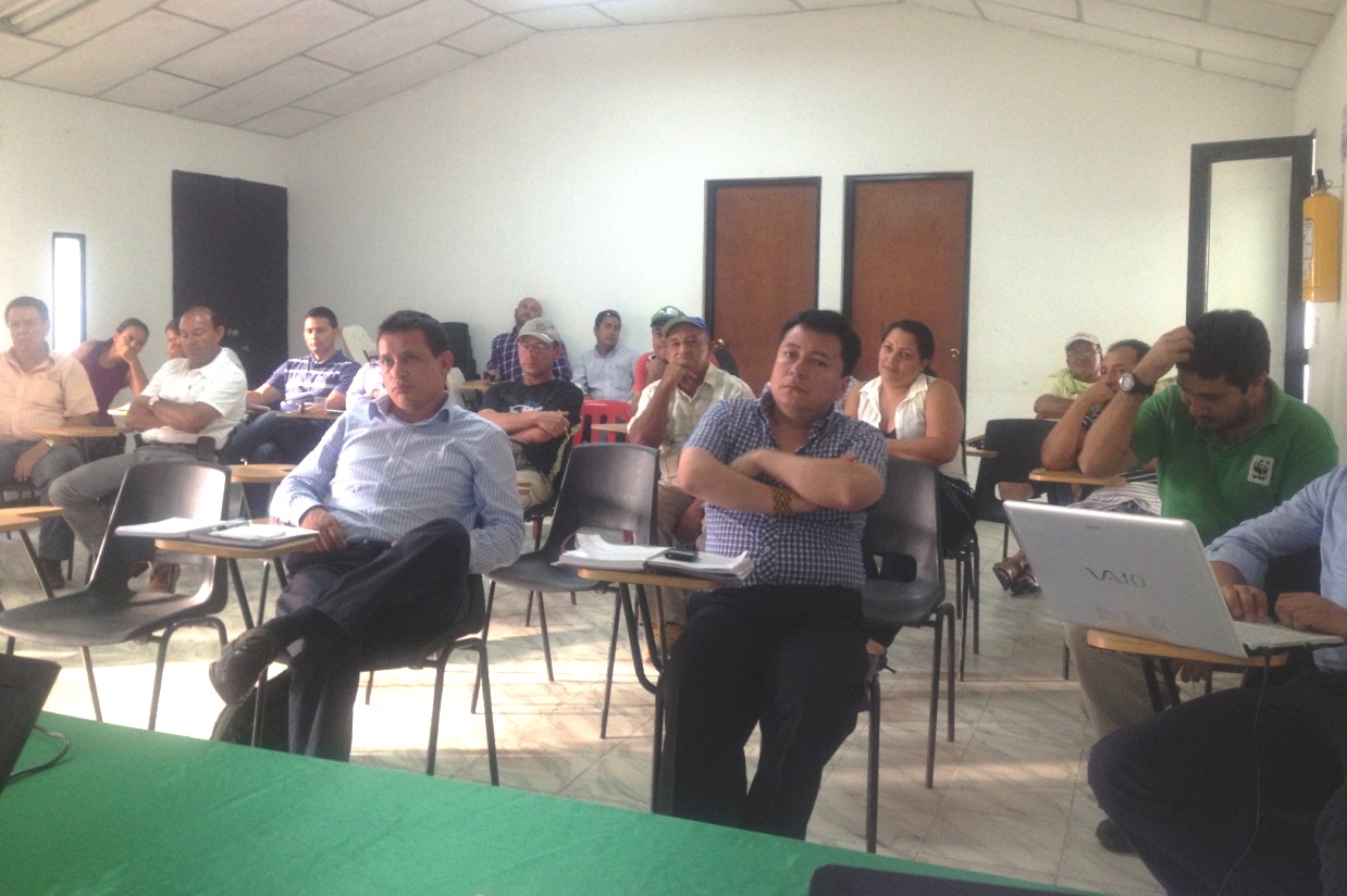 reunión con trasformadores y comerciantes de maderas